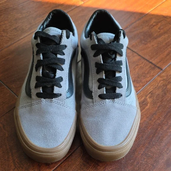 Vans Old Skool Gum Sole Sneakers - Shadow Gray Suede & Canvas - Picture 5 of 12